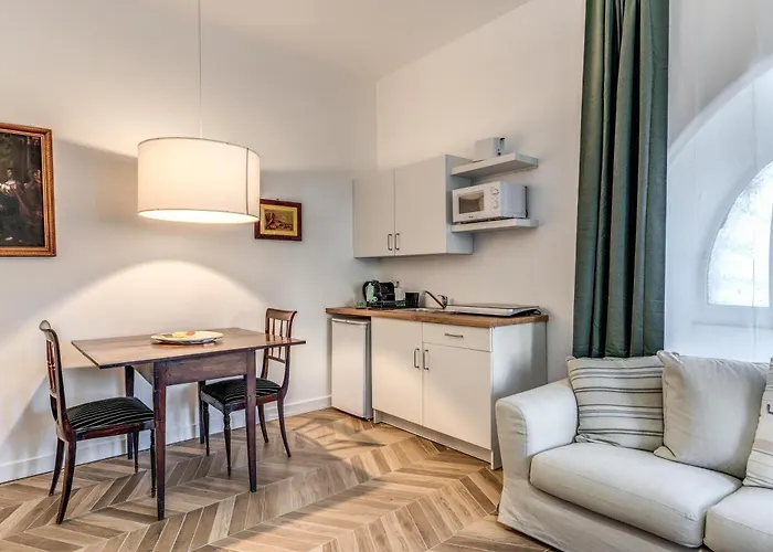 Apartament Belleartihome2 *